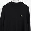 Lacoste 黑色立领针织衫，配徽标贴片
