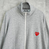 プレイ コム デ ギャルソン ハートロゴ ジップアップ スウェット グレー