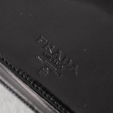 プラダ レザー がま口 プラスチックチェーン ミニハンドバッグ ブラック - NEWSED