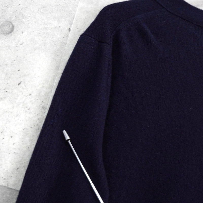 プレイ コム デ ギャルソン ハートロゴ カーディガン ネイビー - NEWSED