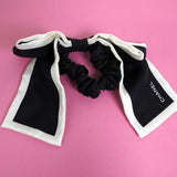 シャネル ロゴ カメリア柄 リボン バイカラー シュシュ ブラック / ホワイト - NEWSED