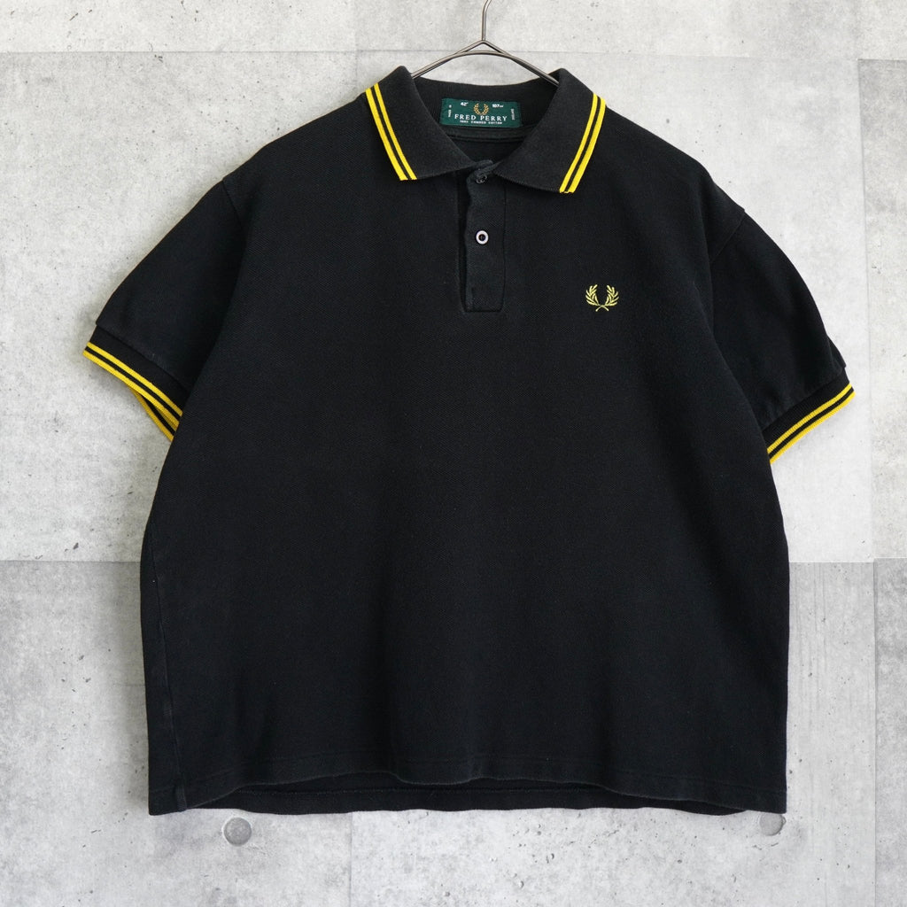Fred Perry 徽标刺绣条纹短袖黑色 Polo 衫