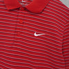 Nike 条纹徽标短袖 Polo 衫（红色）