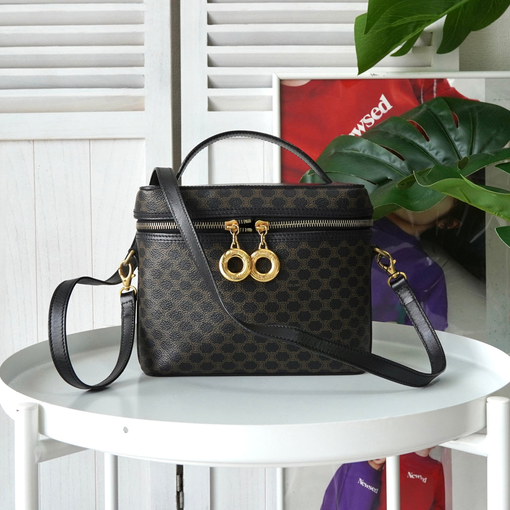Celine Macadam PVC 两用化妆包 单肩包 黑色