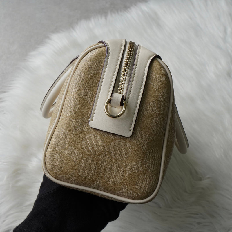 コーチ シグネチャー PVC 2way ハンドバッグ ショルダーバッグ ベージュ F32203 - NEWSED