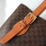 セリーヌ マカダム PVC レザー トートバッグ ブラウン - NEWSED