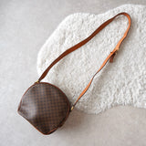 セリーヌ ヴィンテージ マカダム サークル金具 PVC/レザー ショルダーバッグ 自立型 ブラウン - NEWSED