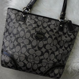 コーチ シグネチャー PVC トートバッグ ブラック F18917 - NEWSED