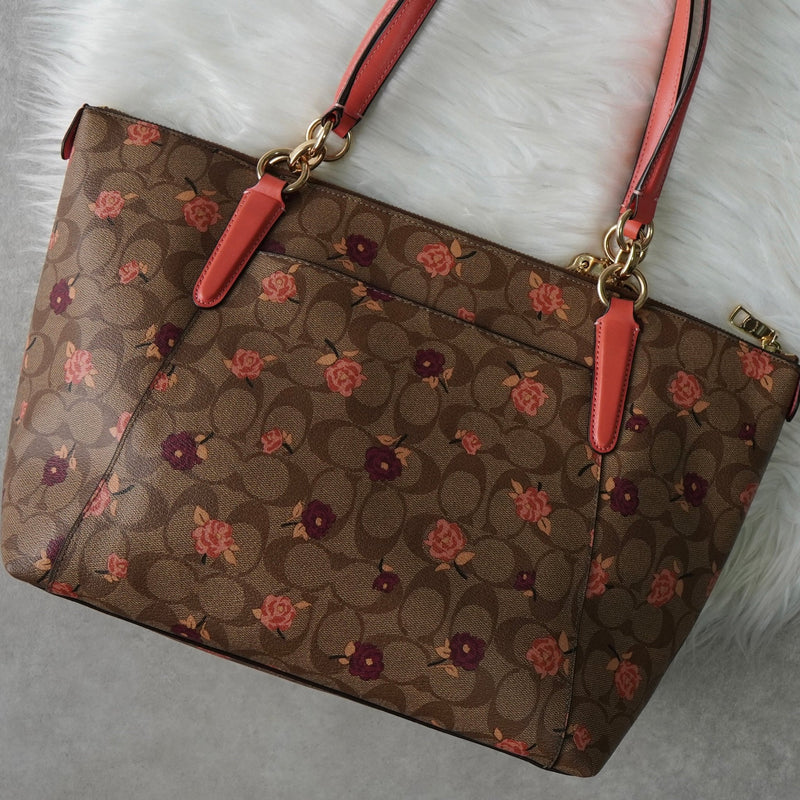 コーチ シグネチャー フラワー PVC トートバッグ ベージュ F66880 - NEWSED