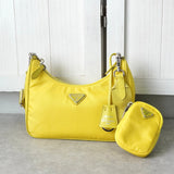プラダ テスートナイロン / サフィアーノレザー トライアングルロゴ Re - Edition 2005 2WAY ショルダーバッグ ワンショルダーバッグ イエロー - NEWSED