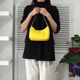 プラダ テスートナイロン / サフィアーノレザー トライアングルロゴ Re - Edition 2005 2WAY ショルダーバッグ ワンショルダーバッグ イエロー - NEWSED