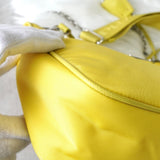 プラダ テスートナイロン / サフィアーノレザー トライアングルロゴ Re - Edition 2005 2WAY ショルダーバッグ ワンショルダーバッグ イエロー - NEWSED