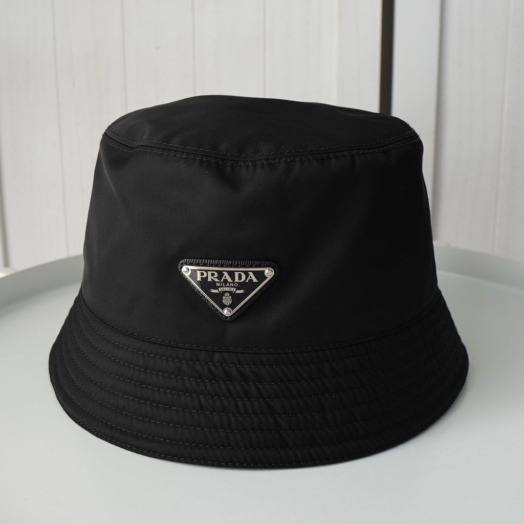 プラダ RE-NYLON ポコノ テスート ナイロン バケットハット 帽子 三角プレート トライアングルロゴ ブラック 保存袋付き