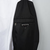 プラダ Re - nylon トライアングルロゴ ナイロン切り替え オーバーサイズ 長袖シャツ シャツジャケット ホワイト / ブラック - NEWSED