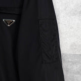 プラダ Re - Nylon トライアングルロゴ ナイロン シャツジャケット メンズ ブラック - NEWSED