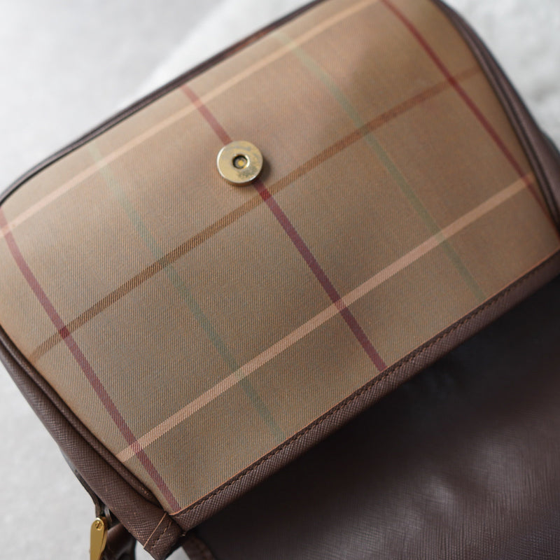 Retro Check Shoulder Bag - NEWSED