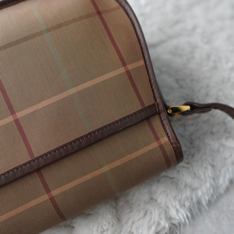 Retro Check Shoulder Bag - NEWSED
