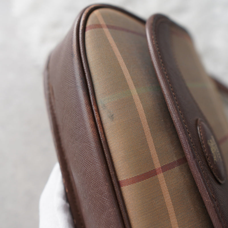 Retro Check Shoulder Bag - NEWSED