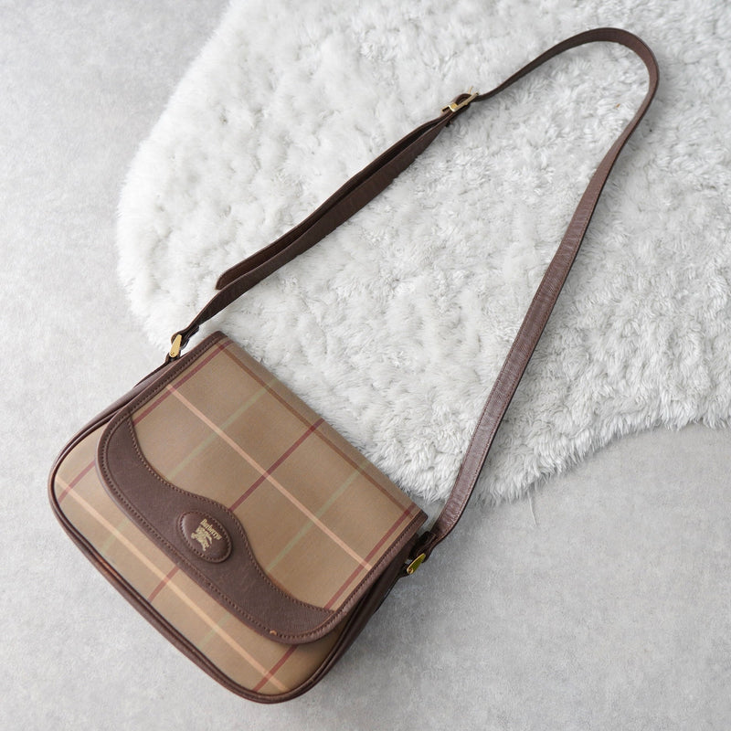 Retro Check Shoulder Bag - NEWSED