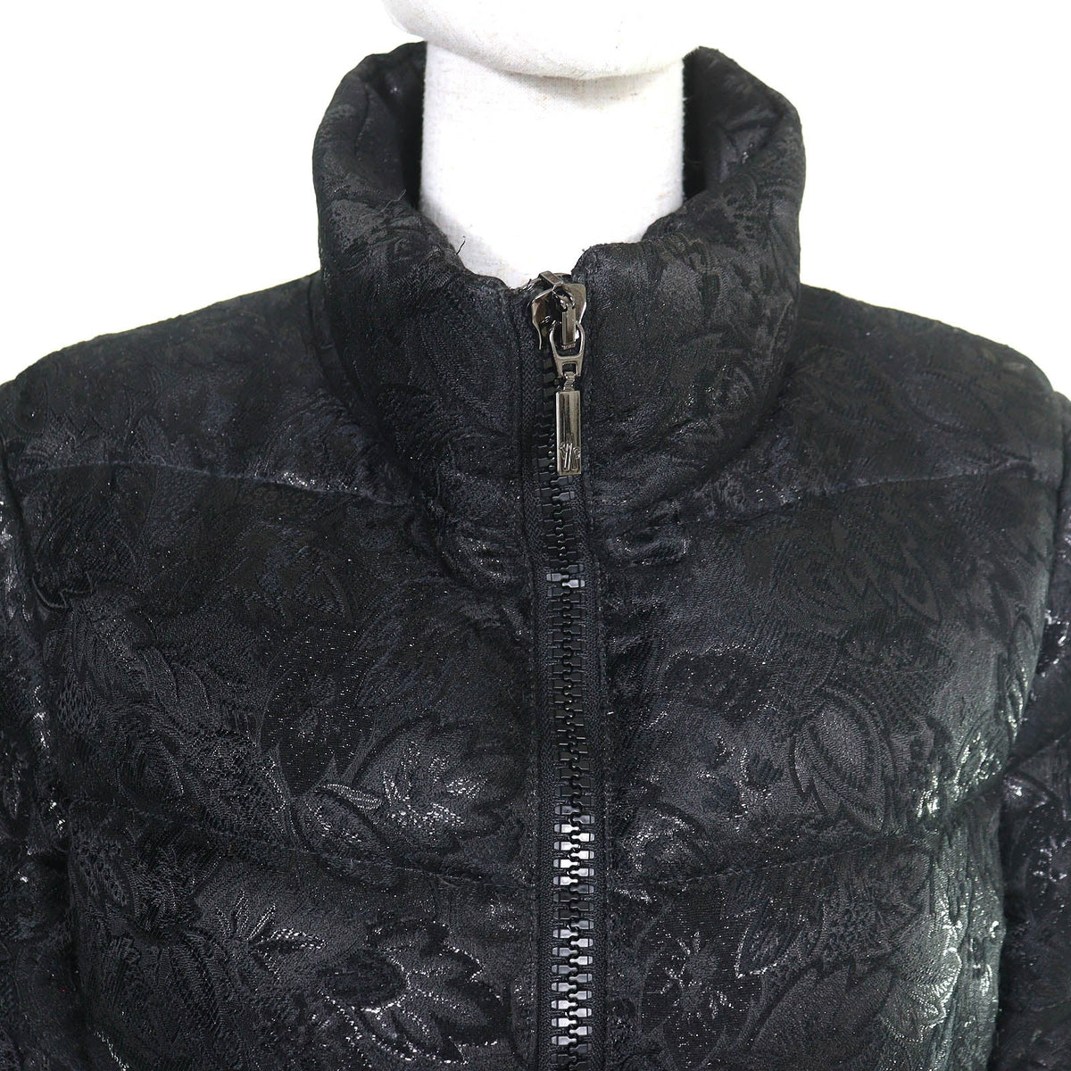 モンクレール SARIETTE セリッテ フラワージャガード スタンドカラー WZIP ダウンジャケット ブラック 4 レディース - NEWSED