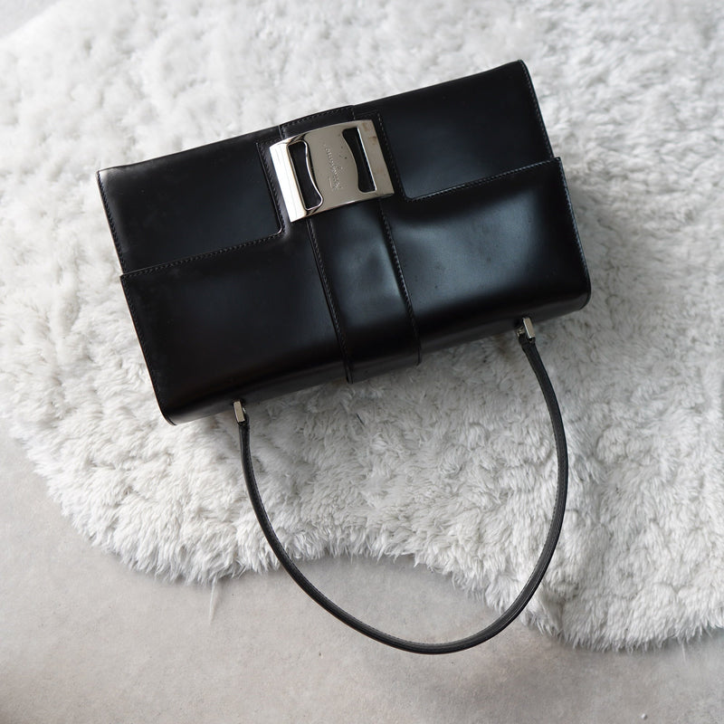 Silver Belt Calf Leather One Shoulder Bag｜Made in Italy - NEWSED