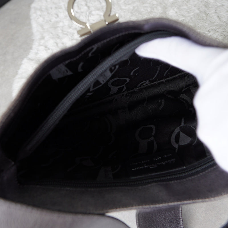 Silver Gancini Leather Shoulder Bag - NEWSED