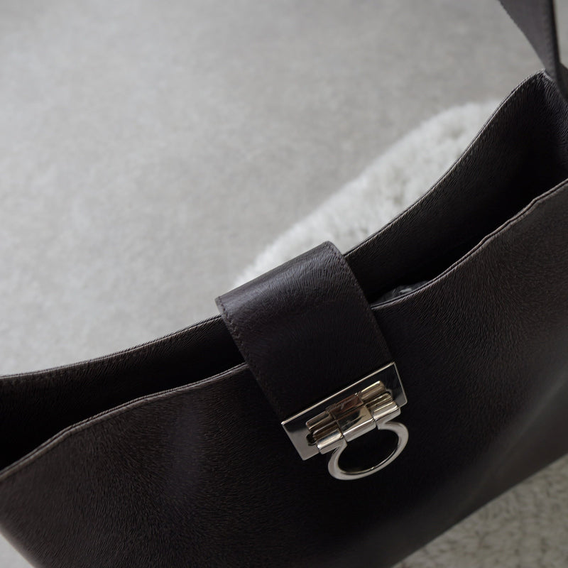 Silver Gancini Leather Shoulder Bag - NEWSED