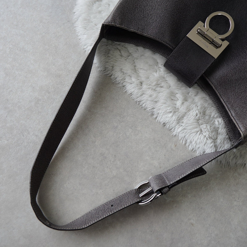 Silver Gancini Leather Shoulder Bag - NEWSED