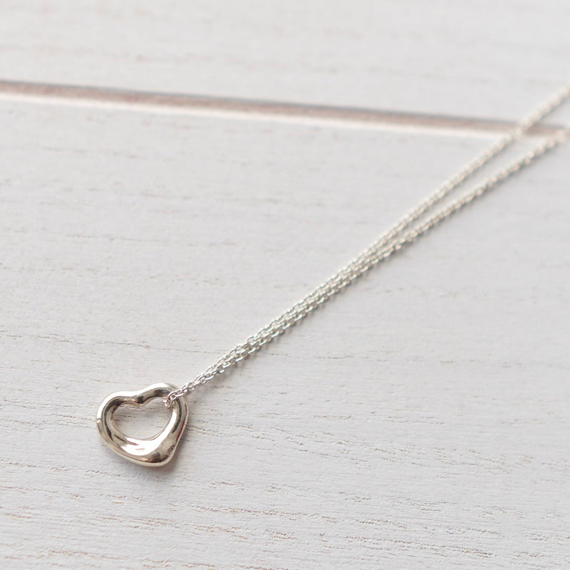 Small Open Heart Silver Necklace - NEWSED