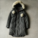 ムース ナックルズ Stirling Parka ファー ポンポン ダウンジャケット グレー レディース - NEWSED