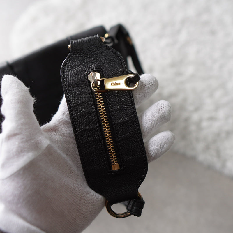 Studs Leather Shoulder Bag - NEWSED