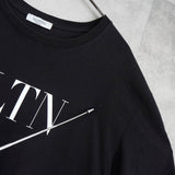 ヴァレンティノ ロゴ Tシャツ ブラック - NEWSED