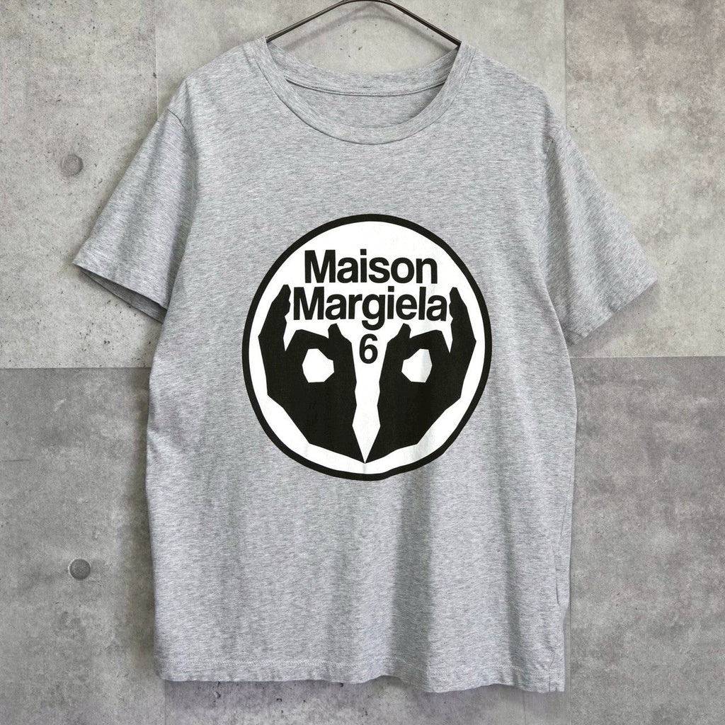MM6 Maison Margiela 印花 T 恤（灰色）