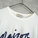 メゾンキツネ 筆記体ロゴ Tシャツ ホワイト - NEWSED