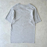 ステューシー ロゴ刺繍 Tシャツ グレー - NEWSED