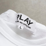 プレイ コムデギャルソン ハートロゴ Tシャツ ホワイト - NEWSED
