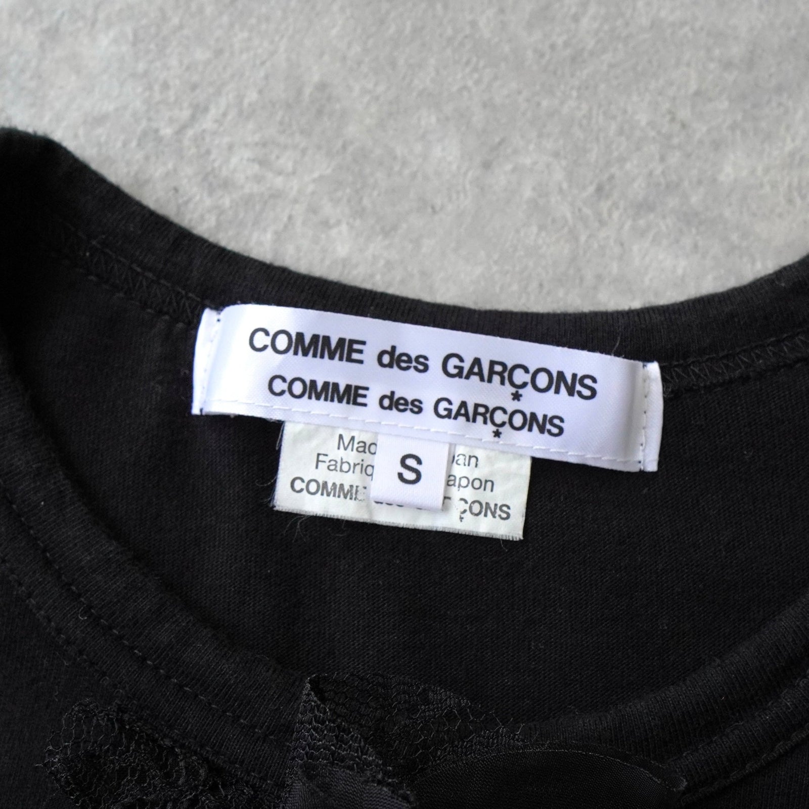 コムデギャルソン フリル レース Tシャツ ブラック レディース