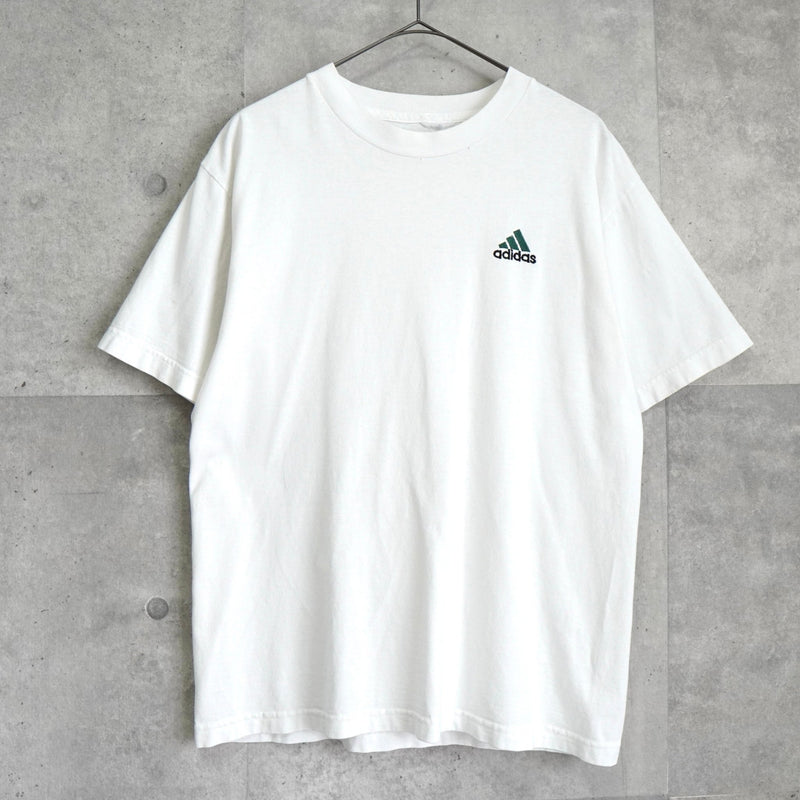 アディダス パフォーマンスロゴ刺繍 Tシャツ ホワイト - NEWSED