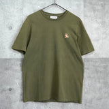 メゾン キツネ チラックスフォックス Tシャツ カーキ - NEWSED