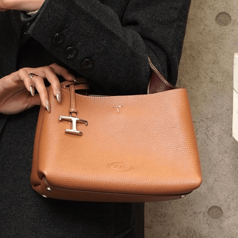 トッズ Tタイムレス レザー 2way ハンドバッグ ショルダーバッグ ブラウン - NEWSED