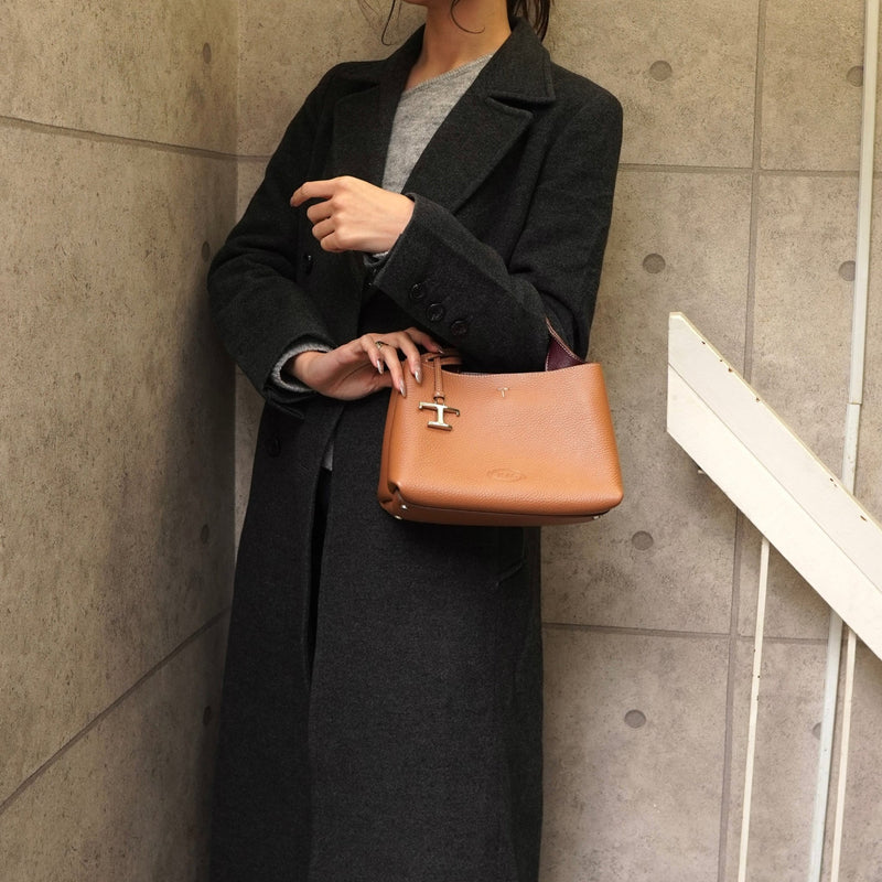 トッズ Tタイムレス レザー 2way ハンドバッグ ショルダーバッグ ブラウン - NEWSED