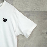 プレイ コムデギャルソン ハートロゴ Tシャツ ホワイト - NEWSED