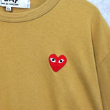 プレイ コムデギャルソン ハートロゴ Tシャツ マスタードイエロー - NEWSED