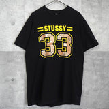 ステューシー ナンバリング プリント Tシャツ ブラック - NEWSED