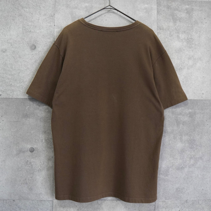 メゾンキツネ カレッジロゴ Tシャツ ブラウンカーキ - NEWSED