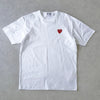 Play Comme des Garçons 白色心形徽标 T 恤