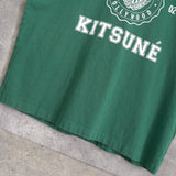 メゾンキツネ カレッジロゴ Tシャツ グリーン - NEWSED