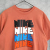 Nike 哥特式 Nike 标志 T 恤（珊瑚红）