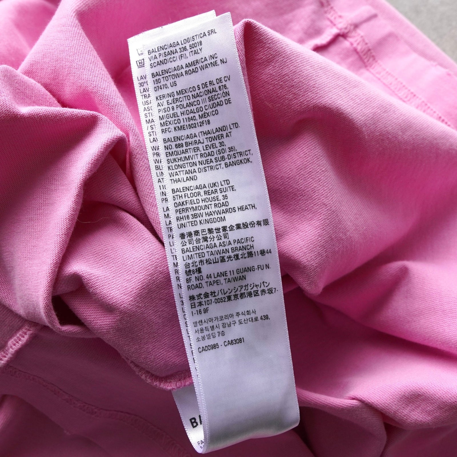 バレンシアガ ロゴ ダメージ加工 オーバーサイズ Tシャツ ピンク 