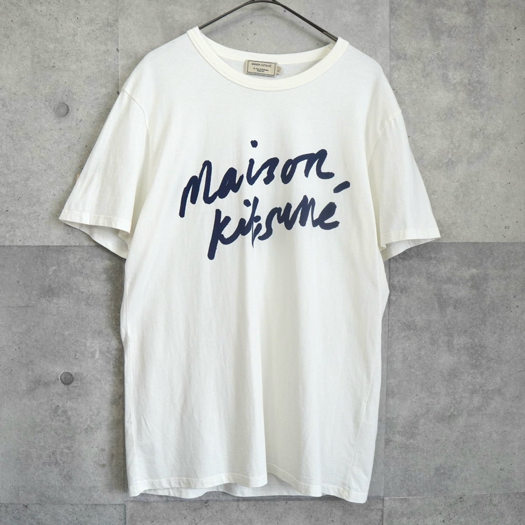 メゾンキツネ 筆記体ロゴ Tシャツ ホワイト